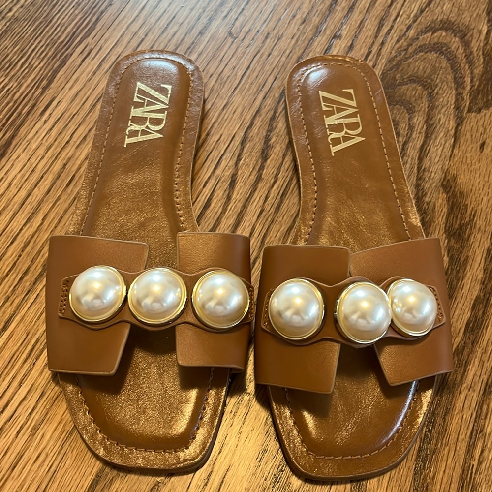 Zara Pearl Sandels - Size 37